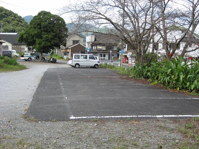 海崎駅駐車場